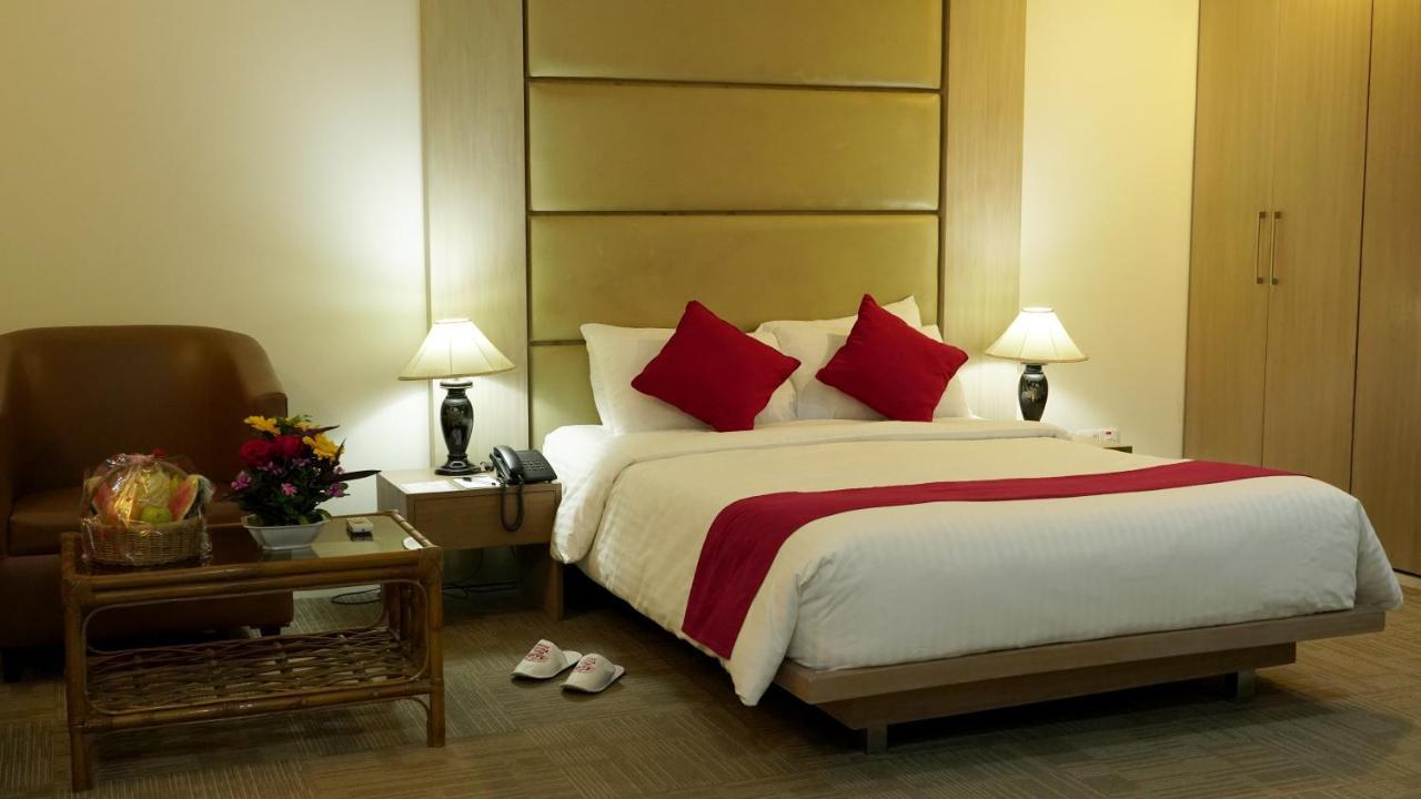 Asia Pacific Hotel Dhaka Exteriör bild