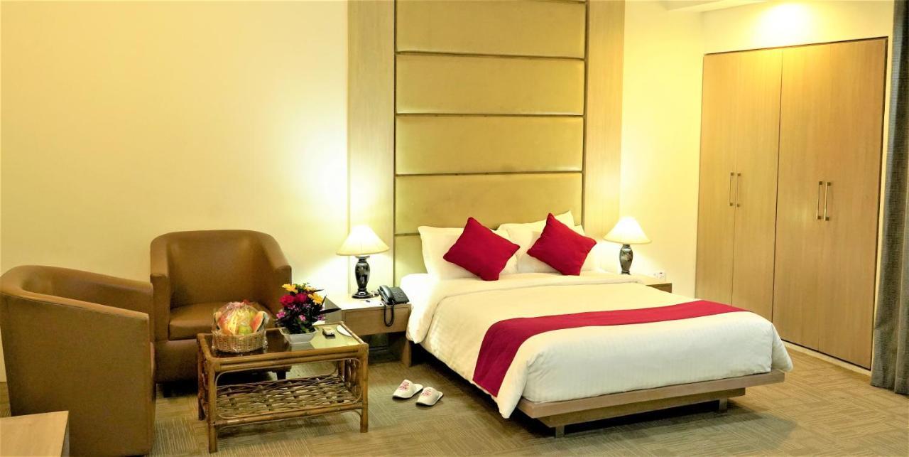 Asia Pacific Hotel Dhaka Exteriör bild
